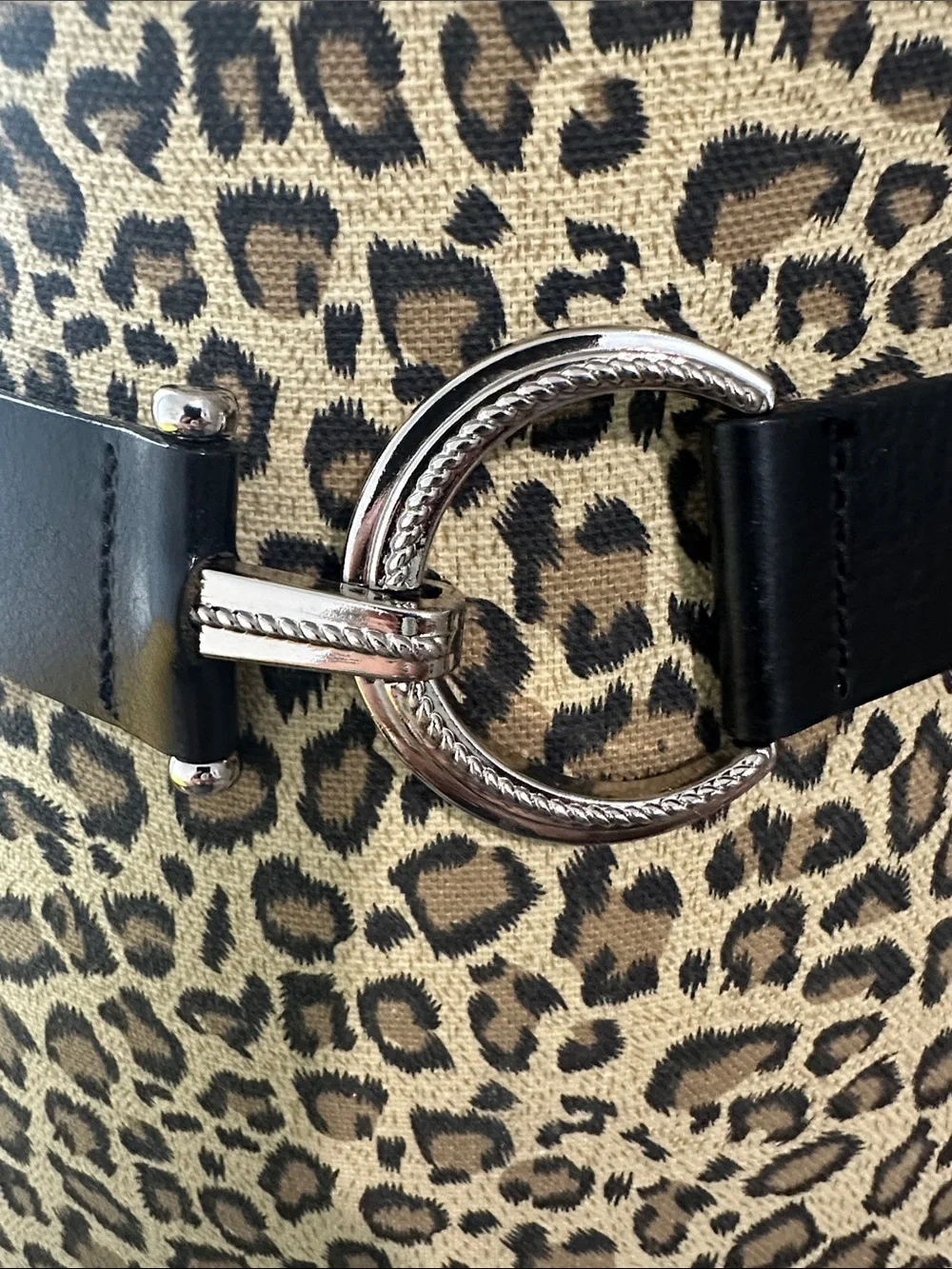 Chico’s Genuine Italian Black Leather Circle Buckle Waist Belt M/L Adjustable